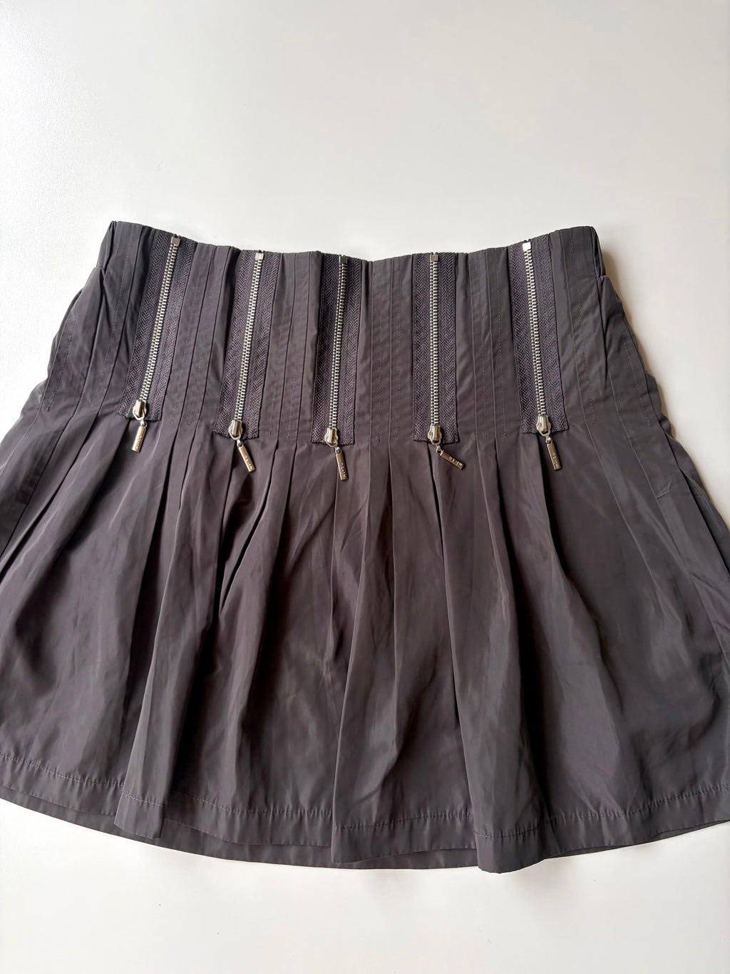Pleated Zipper Skirt ✮ Size 10-12*