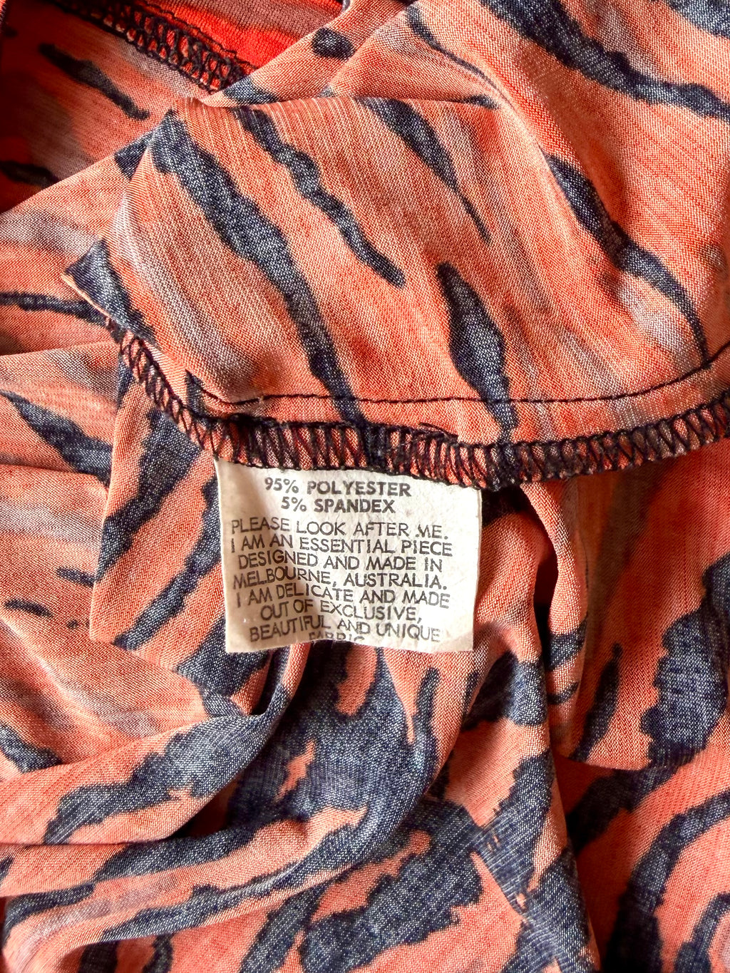 90s Red Tiger Print Sleeveless Top ✮ Size M