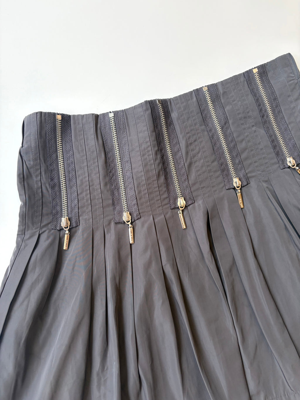 Pleated Zipper Skirt ✮ Size 10-12*