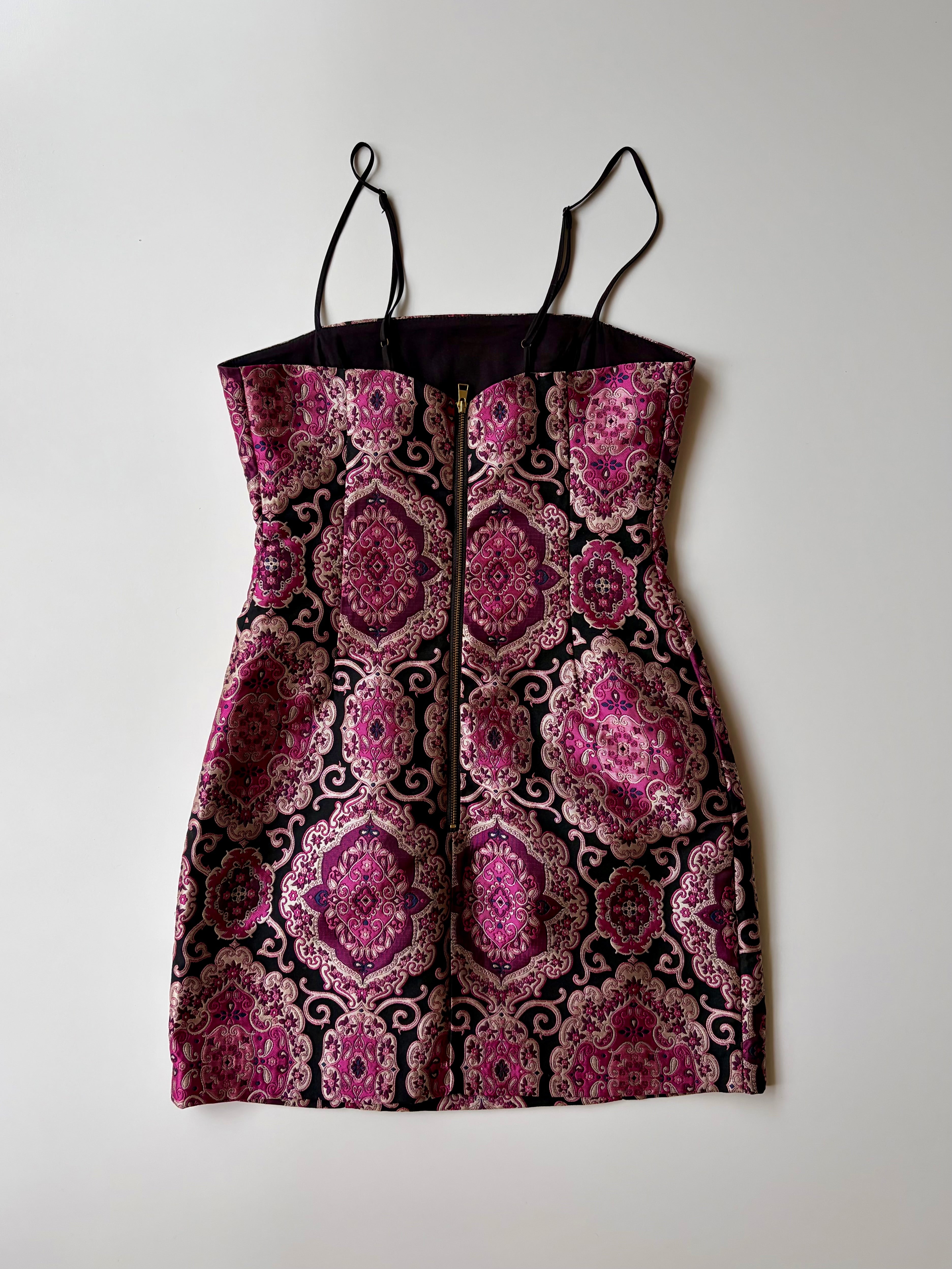 2000s baroque print mini dress ✮ Size 6