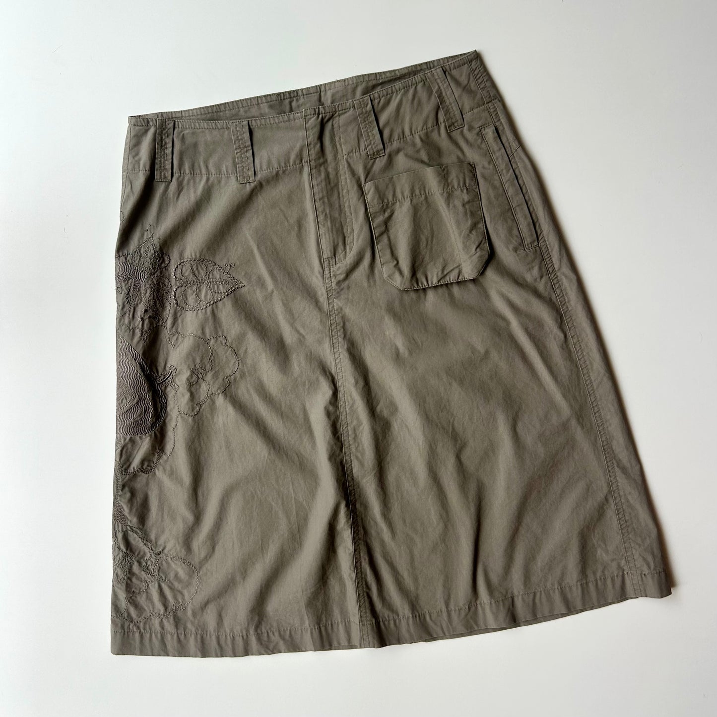 Embroidered Cargo Skirt ✮ Size 8