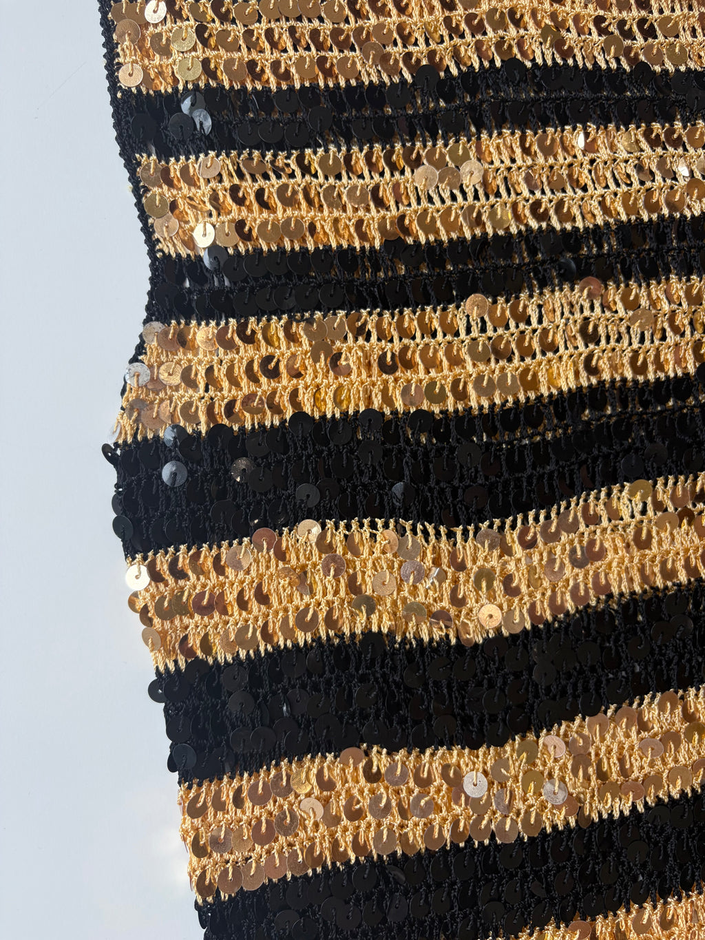 Vintage Black and Gold Sequin Top ✮ Size M-L*