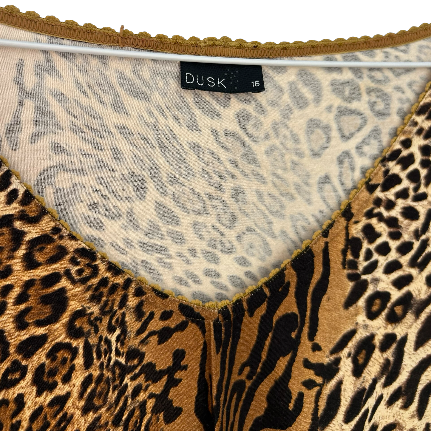 Leopard Print Long Sleeve Top ✮ Size 16
