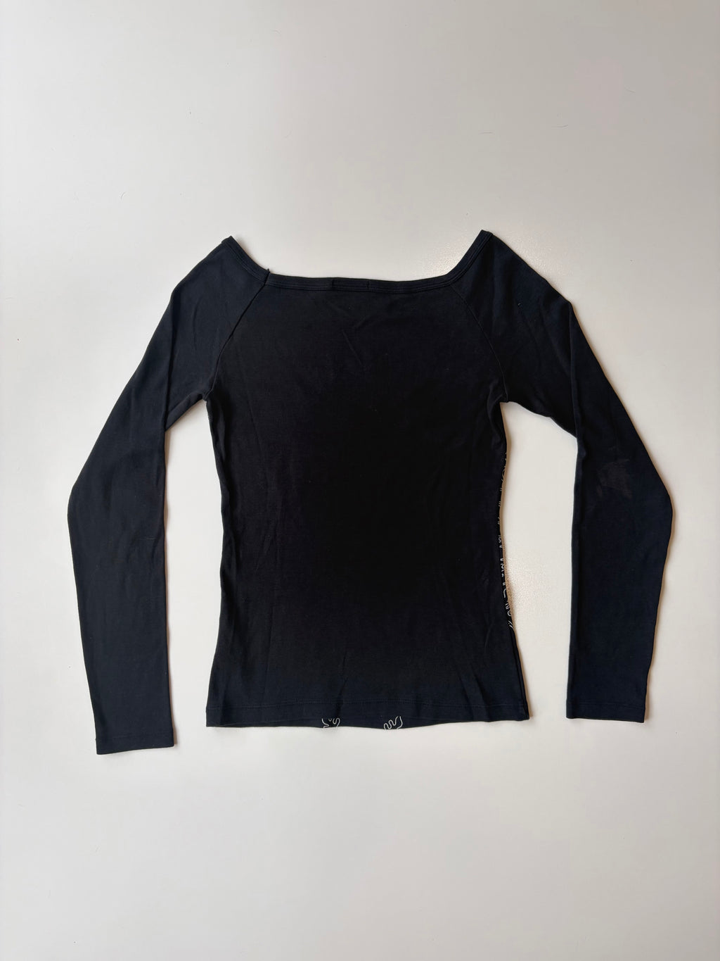 Italian Graphic Longsleeve Top ✮ Size M
