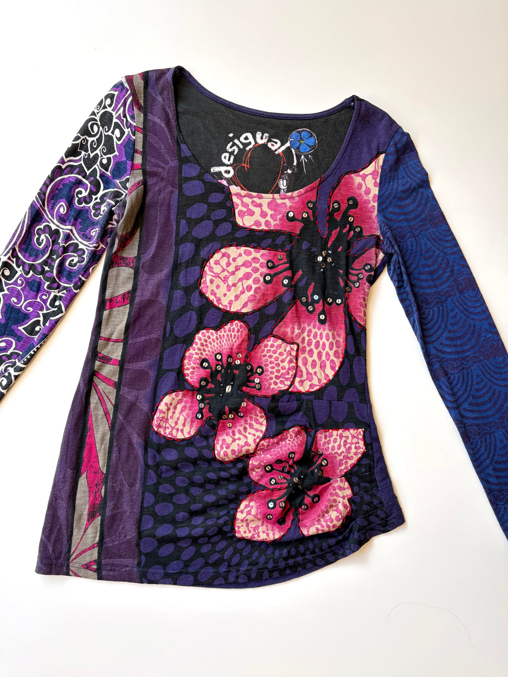 Desigual Beaded Flower Top ✮ Size M