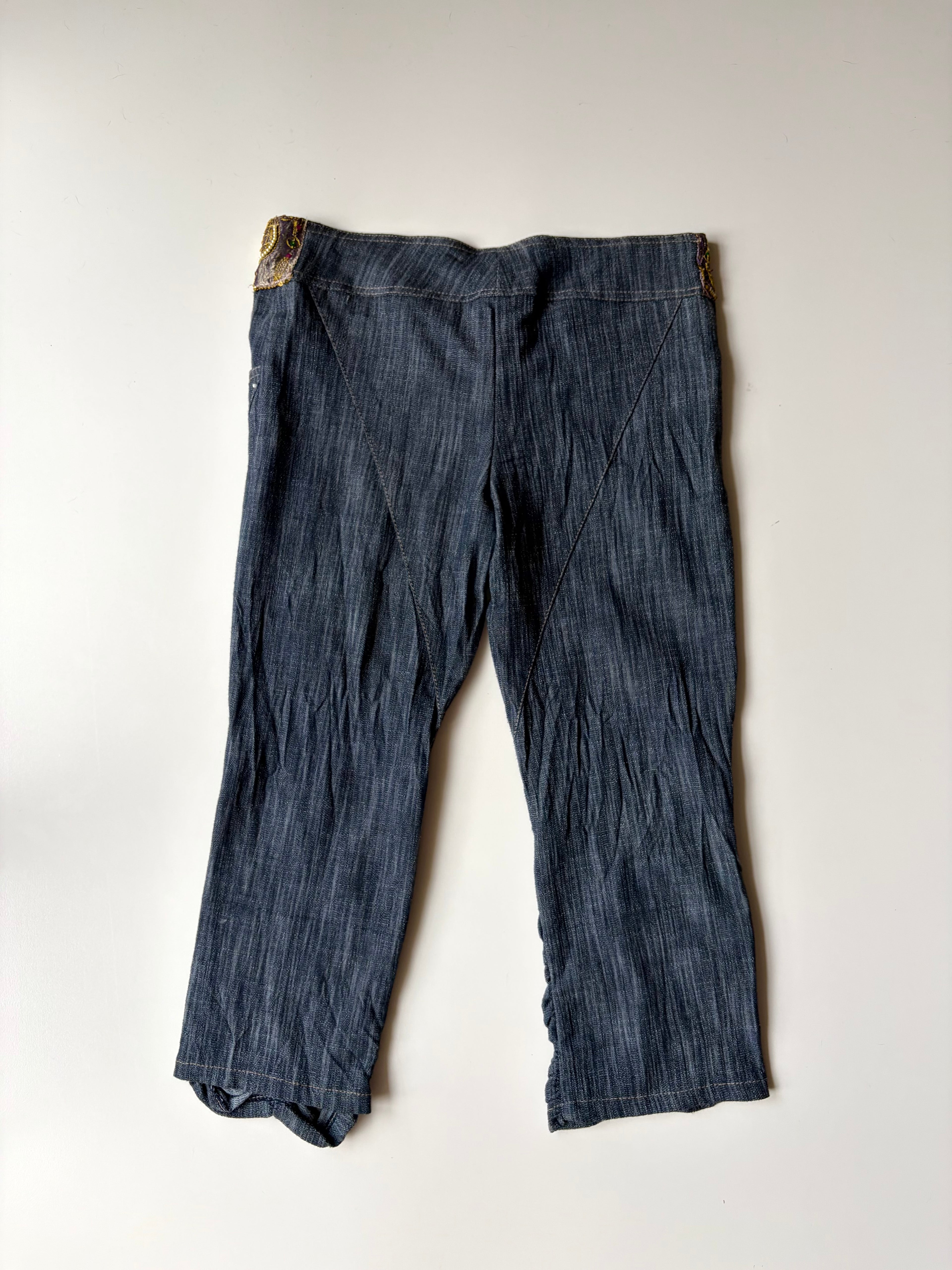 Bedazzled Denim Capris ✮ Size S-M*